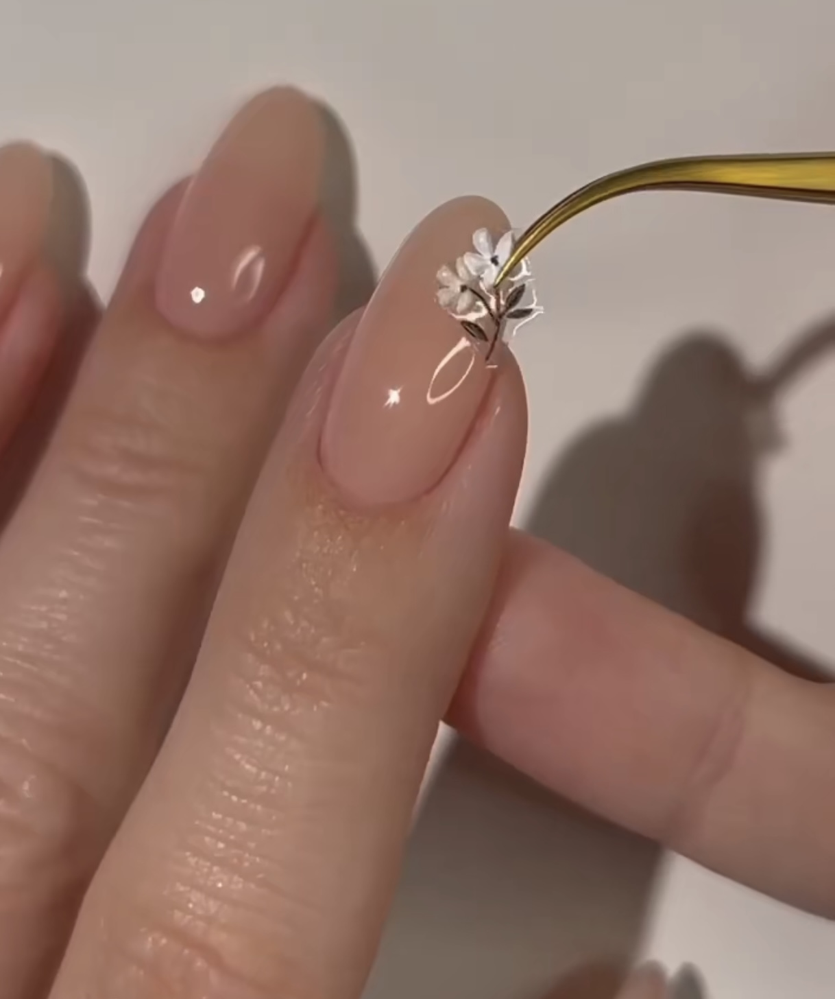 Водные, гибридные, гелевые и самоклеящиеся наклейки